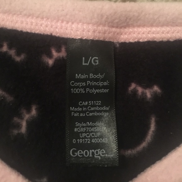 Night shirt - Picture 2 of 2